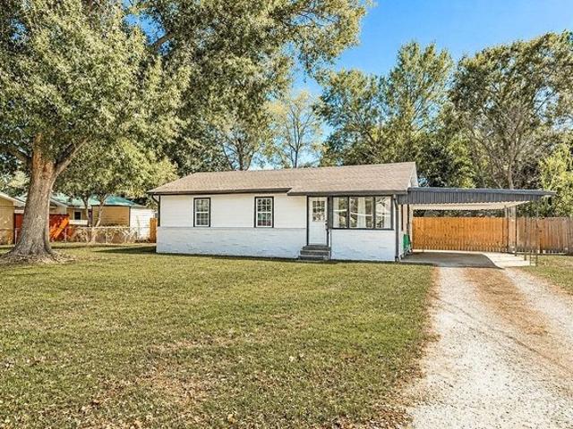 House for sale in Iowa, Calcasieu Parish