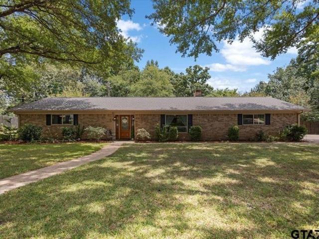 House for sale in White Oak, Texas