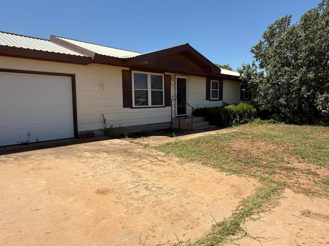 House for sale in Sundown, Texas