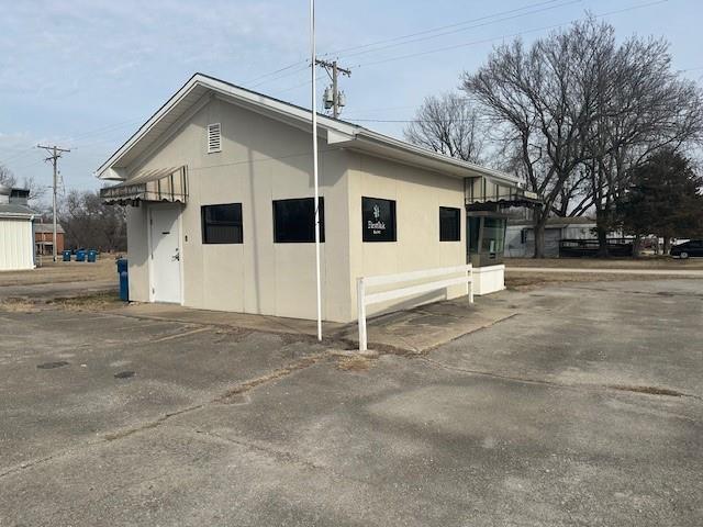 Commercial for sale in Kansas