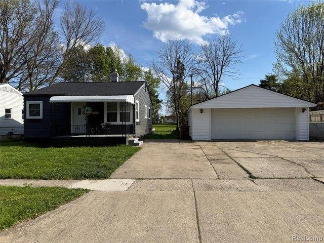 House for sale in Pontiac, Michigan