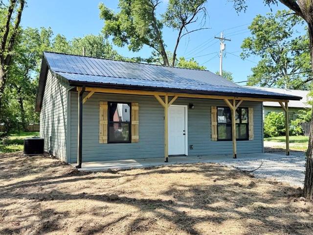 House for sale in El Dorado Springs, Missouri