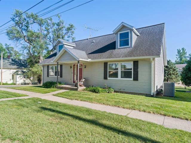 House for sale in Williamsburg, Iowa