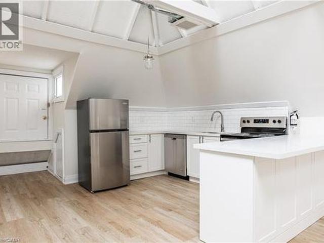 House for rent in Ancaster, Ontario
