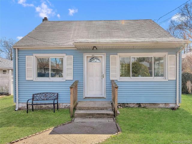 House for sale in Centereach, New York