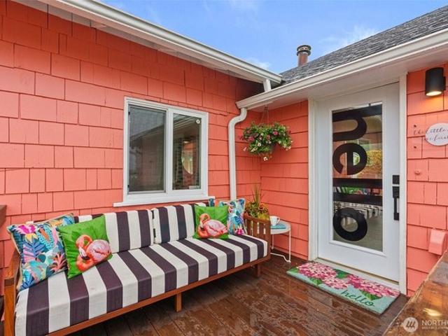 House for sale in South Bend, Washington
