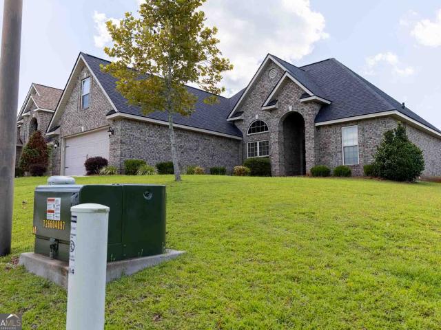 House for sale in Kathleen, Georgia