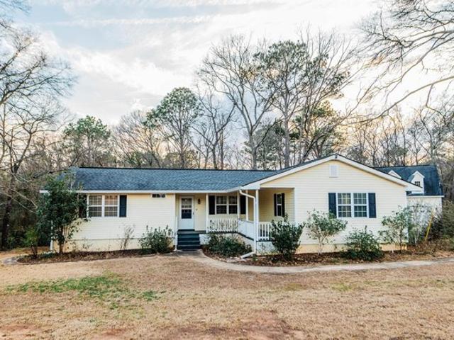 House for sale in Byron, Georgia