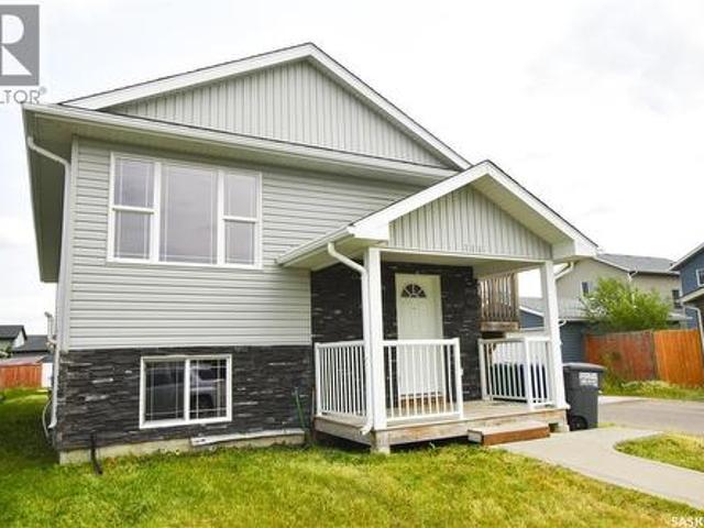 House for sale in Saskatoon, Saskatchewan