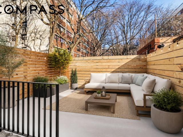 Condo for sale in Arverne, New York