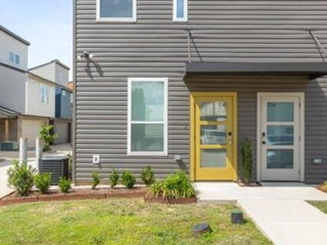 Townhouse for sale in Lafayette, Louisiana