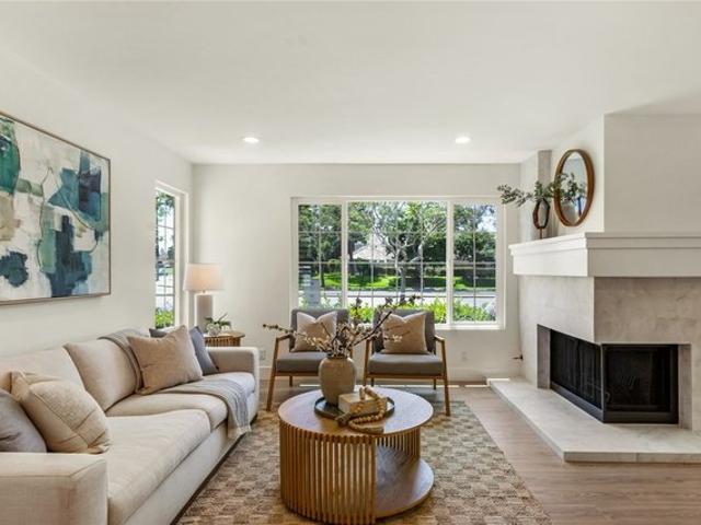 Condo for sale in Woodbridge, Irvine