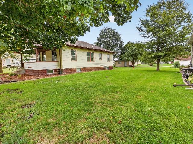 House for sale in Lowden, Cedar County