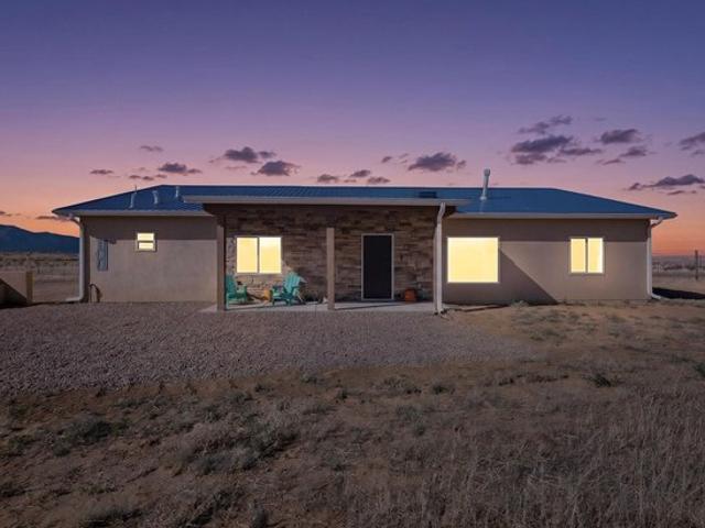 House for sale in Edgewood, New Mexico