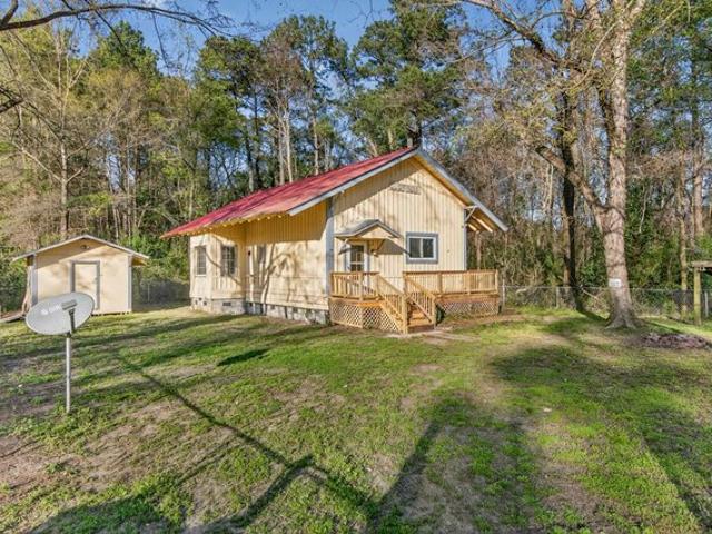 House for sale in Bonneau, South Carolina