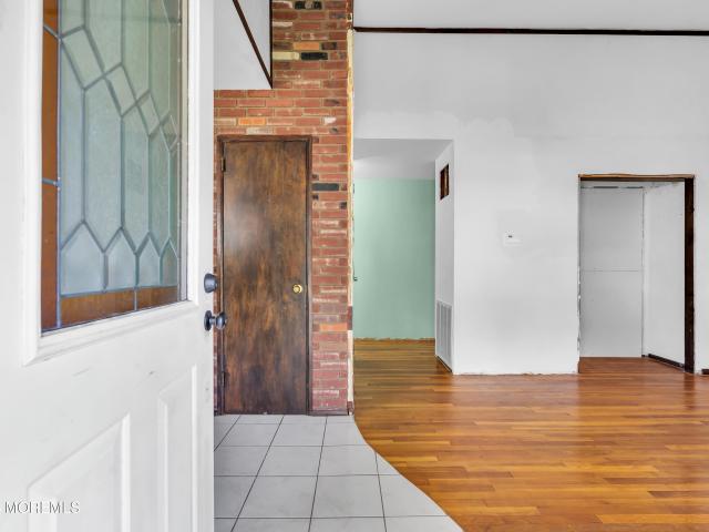 House for sale in Sayreville, New Jersey