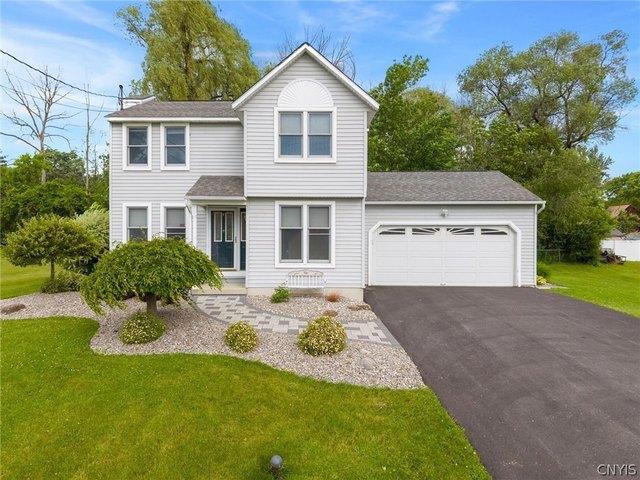 House for sale in Syracuse, New York