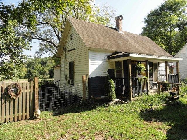 House for sale in Leslie, Searcy County