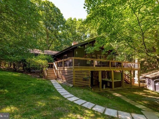 House for sale in Garrett, Maryland