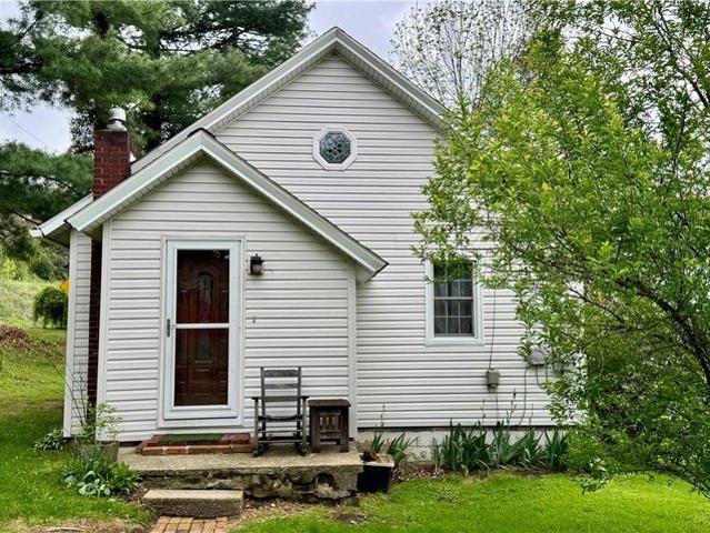 House for sale in Lyndora, Pennsylvania