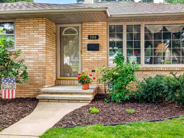 House for sale in Combined Locks, Wisconsin