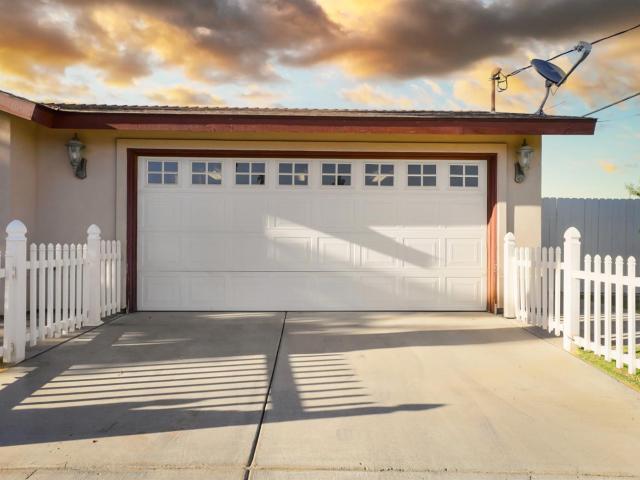 House for sale in Taft, California