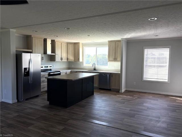 House for sale in Ronda, North Carolina