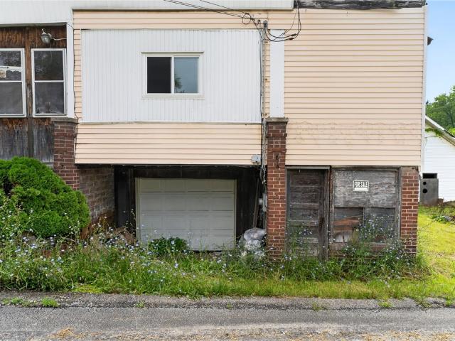 House for sale in Smock, Pennsylvania