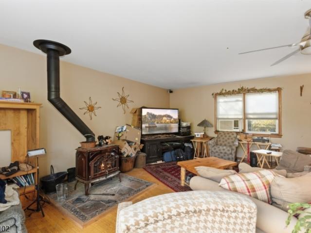 House for sale in Neshanic Station, New Jersey