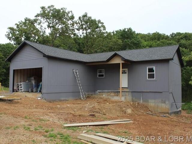 House for sale in Laurie
