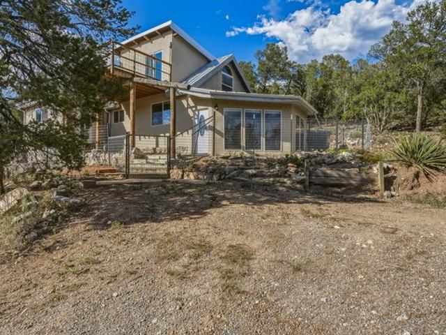 House for sale in Edgewood, New Mexico