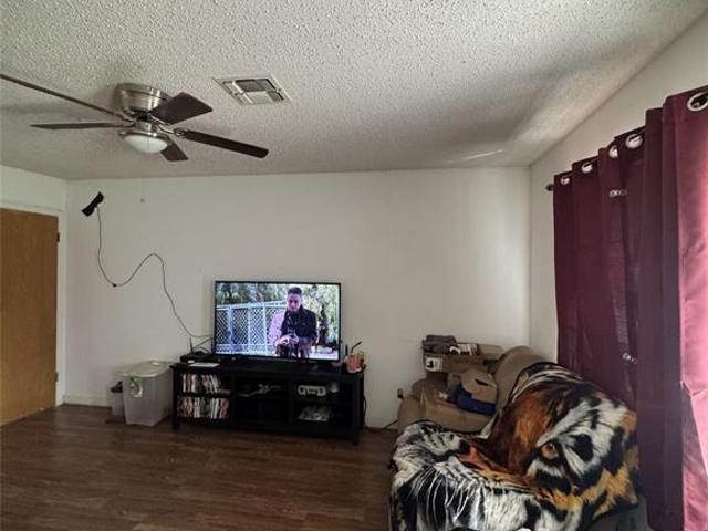 House for sale in Navarro, Texas