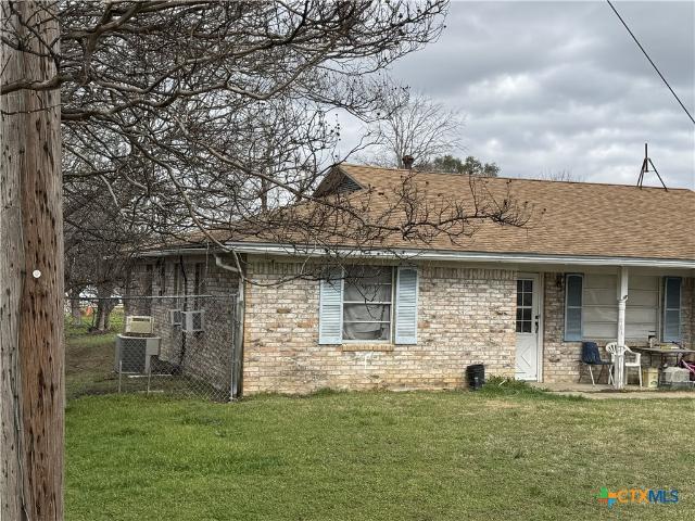 House for sale in Navarro, Texas