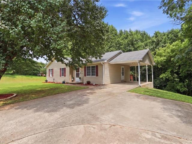 House for sale in Jonesville, North Carolina