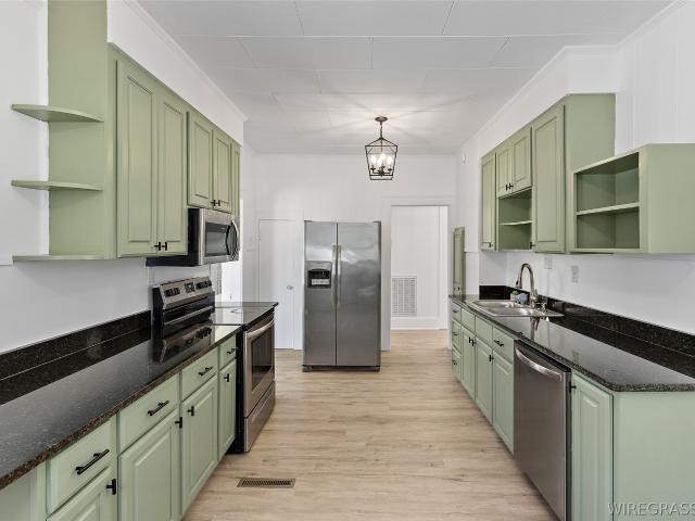 House for sale in Ashford, Alabama