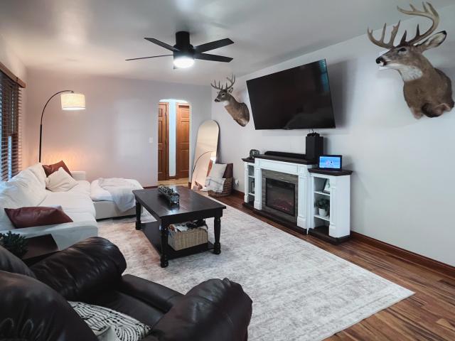 House for sale in La Moille, Bureau County