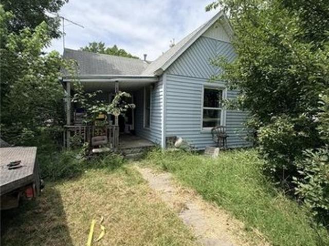 House for sale in Chilhowee, Missouri