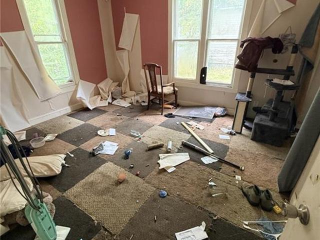 House for sale in Chilhowee, Missouri