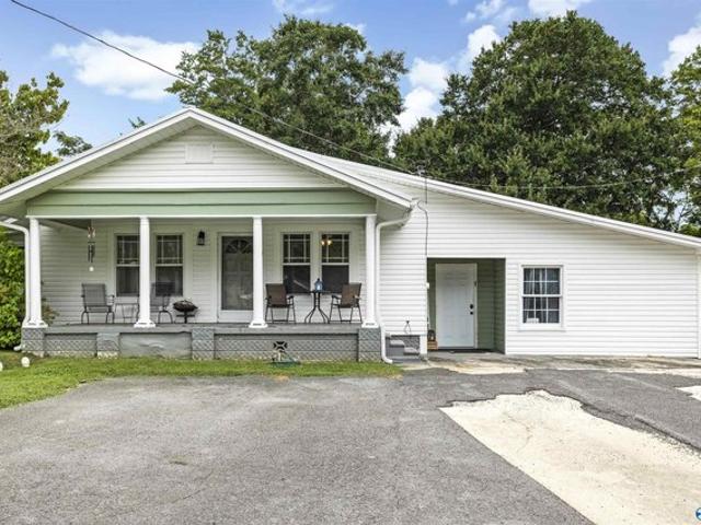 House for sale in Boaz, Alabama