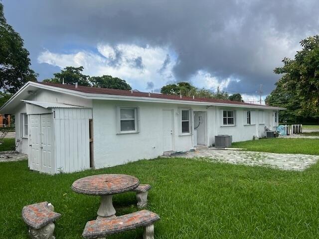 House for sale in Dania, Florida