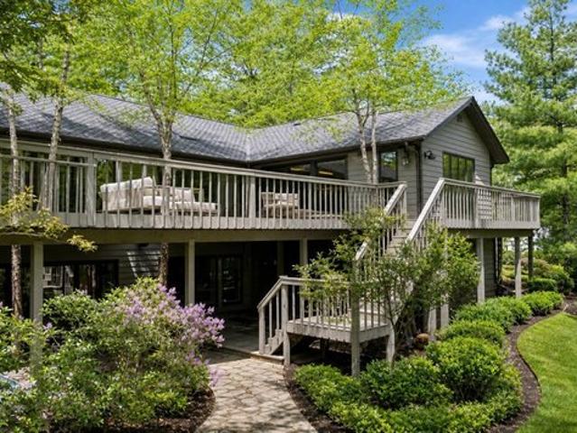 House for sale in Illinois
