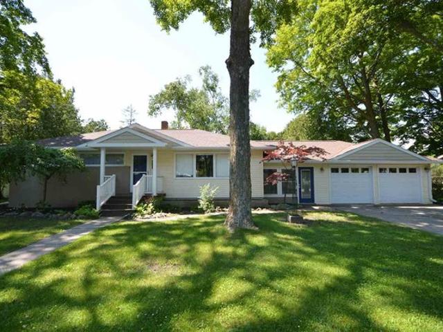 House for sale in Charlevoix, Michigan
