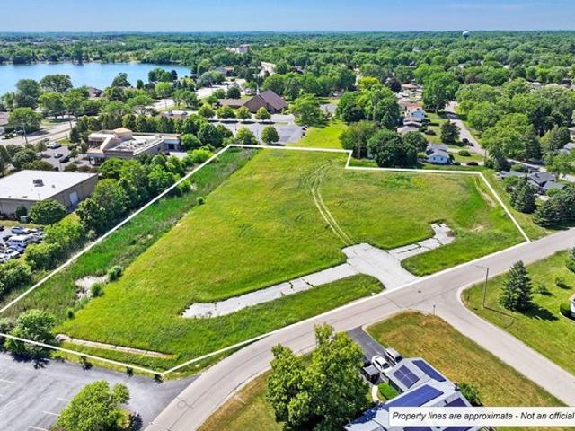 Land for sale in Lindenhurst, Illinois