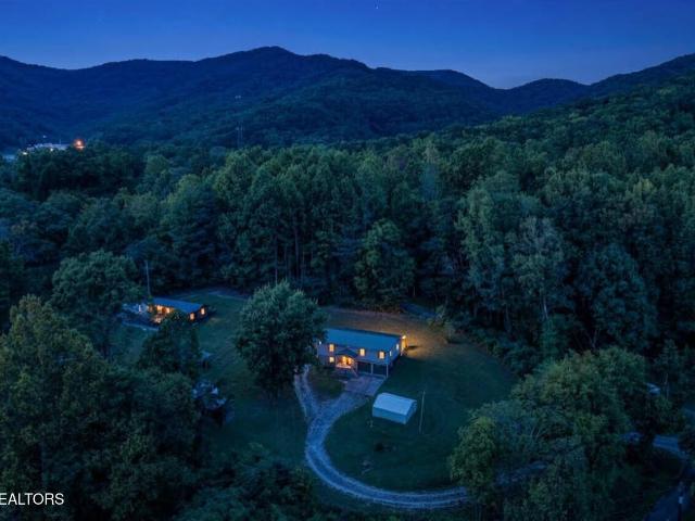 House for sale in Petros, Oliver Springs