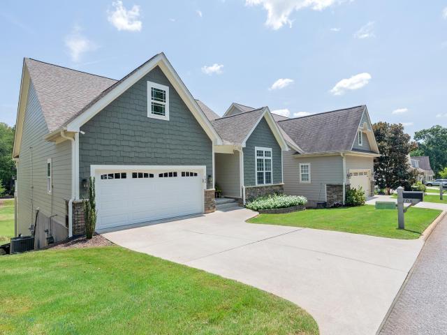 House for sale in Taylors, South Carolina