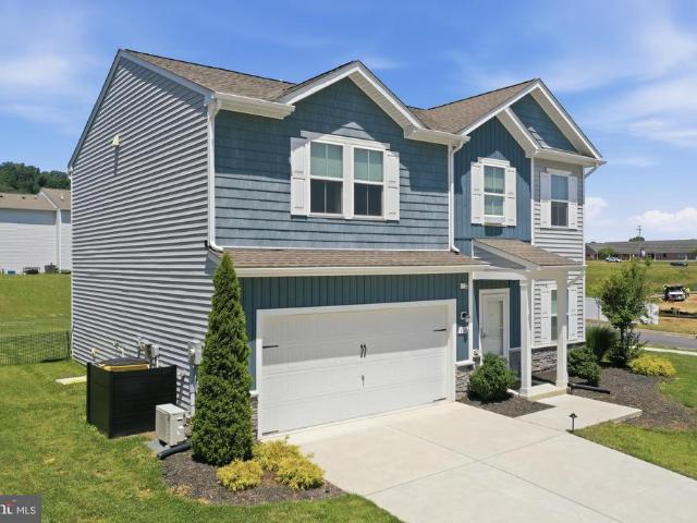 House for sale in Hedgesville, West Virginia