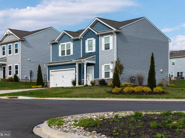 House for sale in Hedgesville, West Virginia