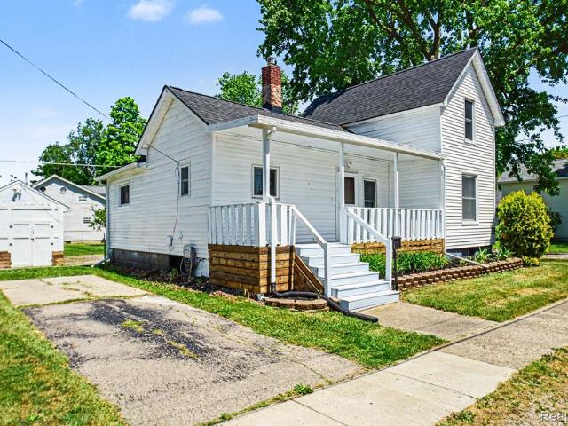 House for sale in Lapeer, Michigan