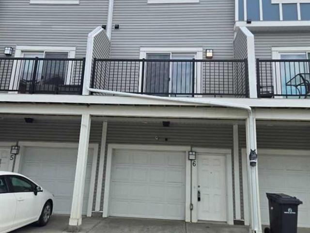 Townhouse for sale in High River, Alberta