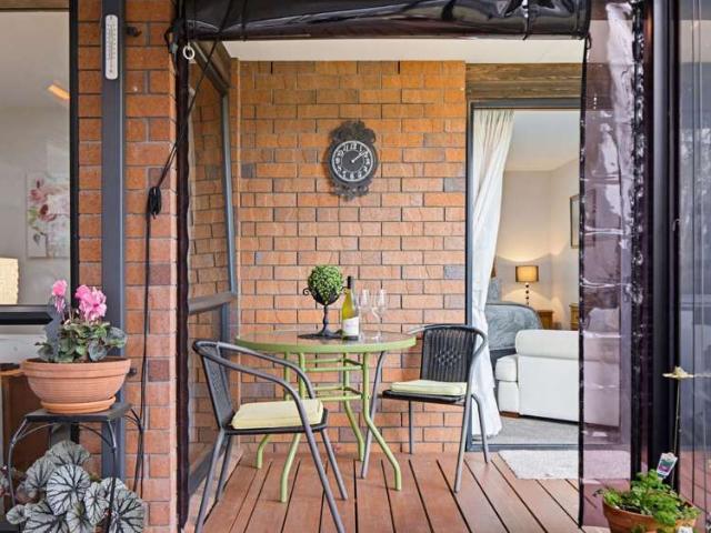 Townhouse for sale in Woodend, Canterbury